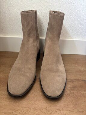 Dolce Vita size 11 light tan suede booties